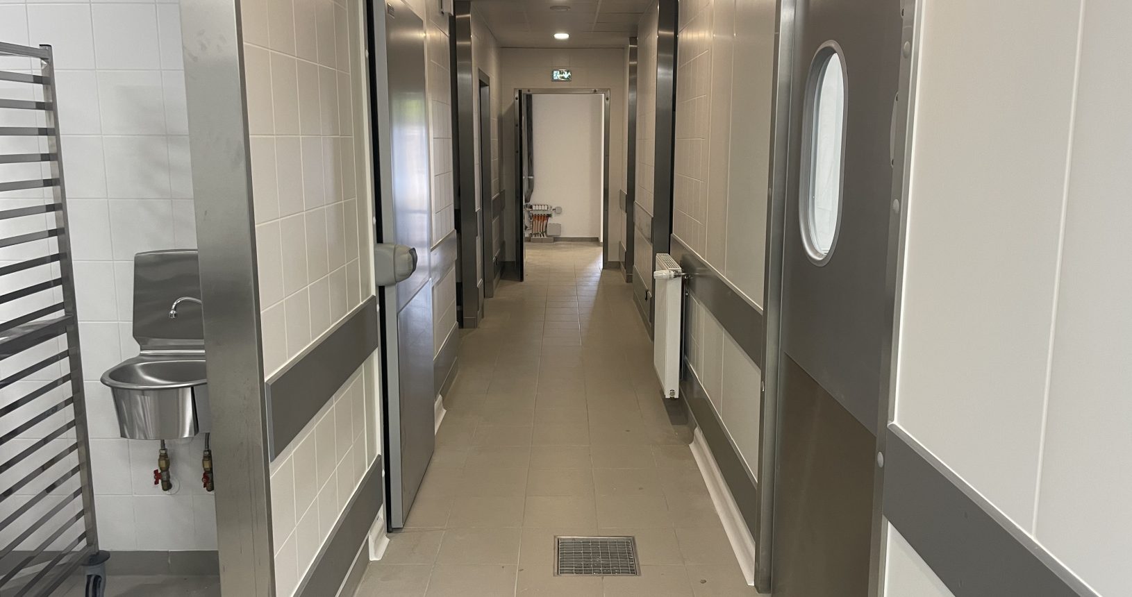 Poissonnerie cloisons portes revêtements Cloisons du Midi