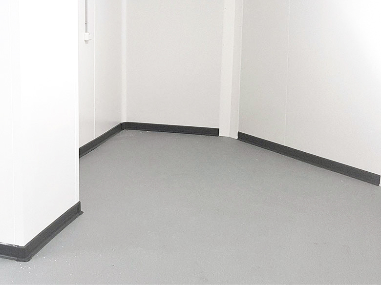 Plinthes et protections d’angle antichocs - Cloisons du Midi